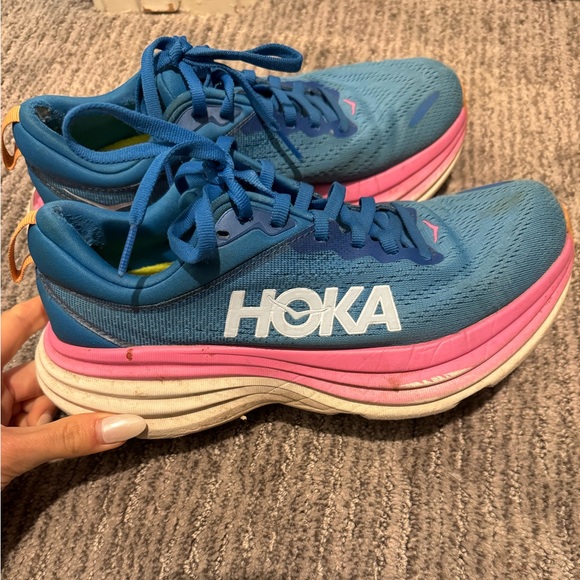 Hoka One One Shoes - Women’s Hoka Bondi 8 Size 7